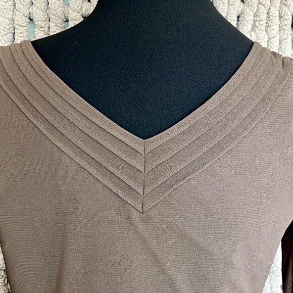 Olsen Brown Embellished V-Neck Blouse – Size Medium - Picture 7 of 9